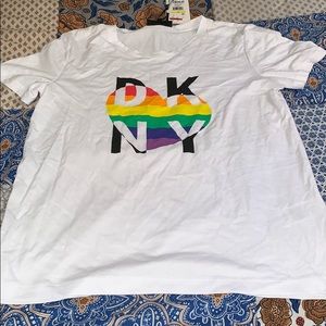 DKNY T-Shirt